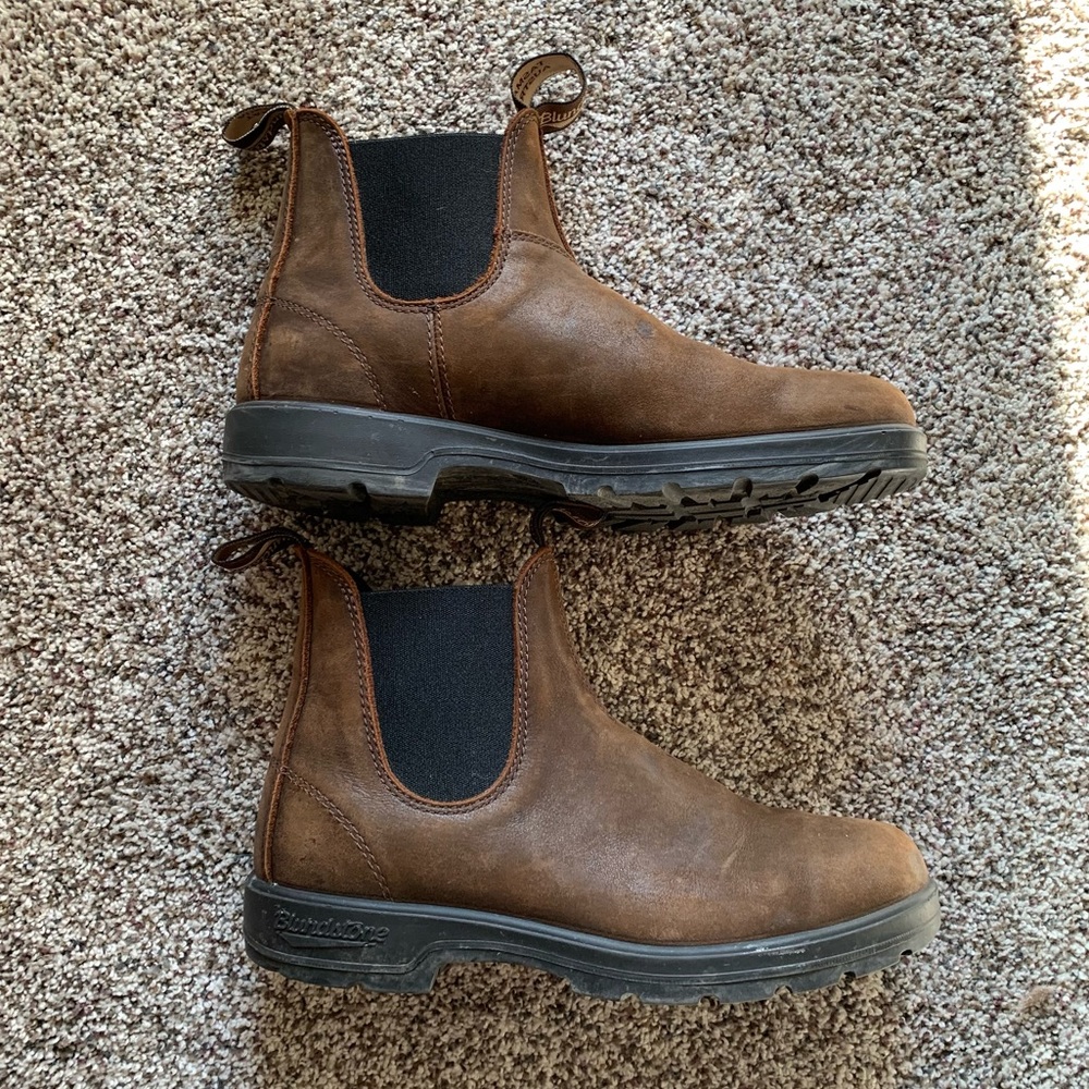 Lightly worn Blundstone boots!